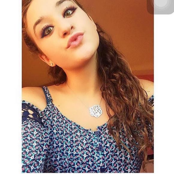 Meet your Posher, Mara - Picture 1 of 1